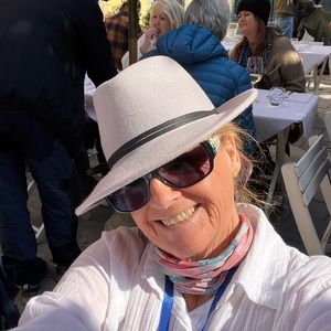 Meet your Posher, Jackie